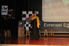 Evrensel Kolej